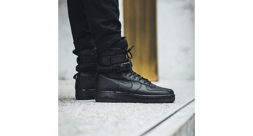 Nike SF-AF1 Triple Black Leather